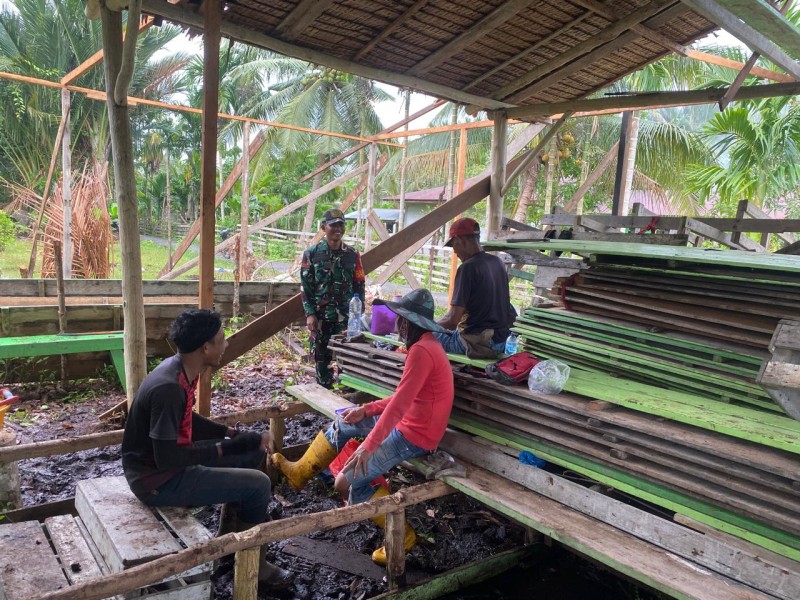 Pratu Roihan Dorong Warga Kampung Pancasila Terapkan Nilai Pancasila
