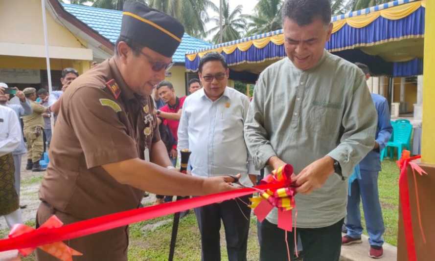 Ketua DPRD Daeng Amhar Hadiri Peresmian Rumah Damai Restoratif Justice (RJ) di Desa Tanjung Kecamatan Bunguran Selatan Kabupaten Natuna