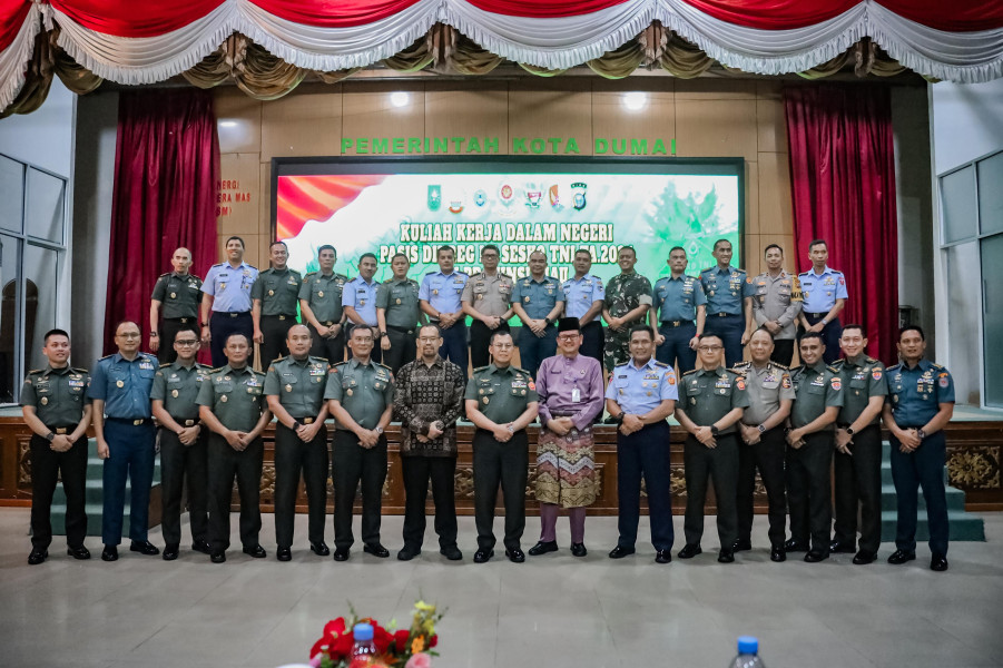 Kunjungan Kerja Pasis Dikreg LII Sesko TNI 2024, Dandim 0320/Dumai Sambut Rombongan di Kota Dumai