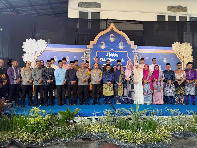 Wakil Ketua DPRD Azwendi Fajri Hadiri Open House Walkot Pekanbaru