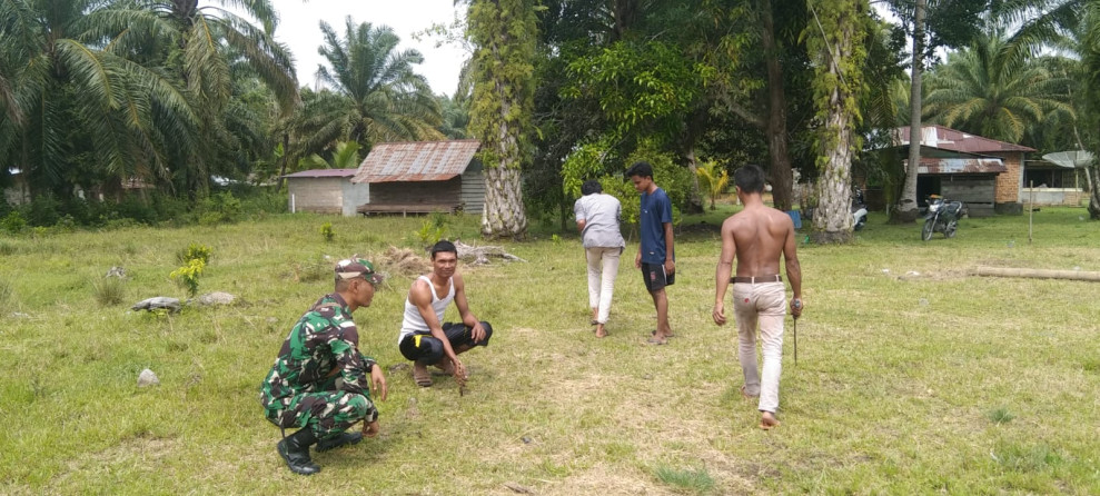 Koptu Erwan Temui Masyarakat dan Laksanakan Komsos