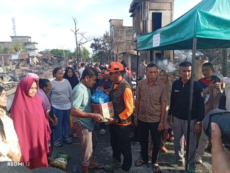 Bupati Herman Bergerak Cepat Instruksikan Penyaluran Logistik untuk 106 Rumah Korban Kebakaran Pulau Kijang