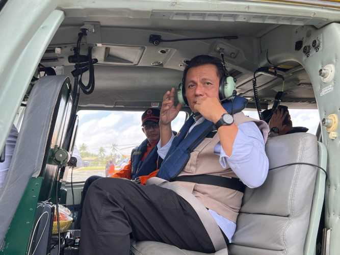Bersama Kepala BNPB RI, Kapolda dan Danrem, Gubernur Ansar Terbang ke Serasan Menggunakan Helikopter BNPB