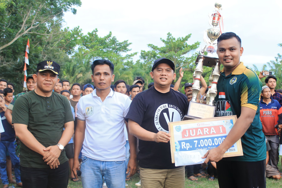 Bupati Saksikan Final  Sepakbola Turnamen Sei Jawi - Jawi Cup 2023