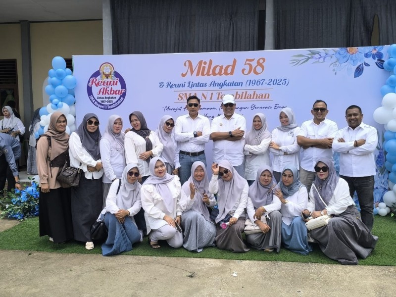 Sekda Inhil Wakili Bupati Memeriahkan Milad SMAN 1 Tembilahan