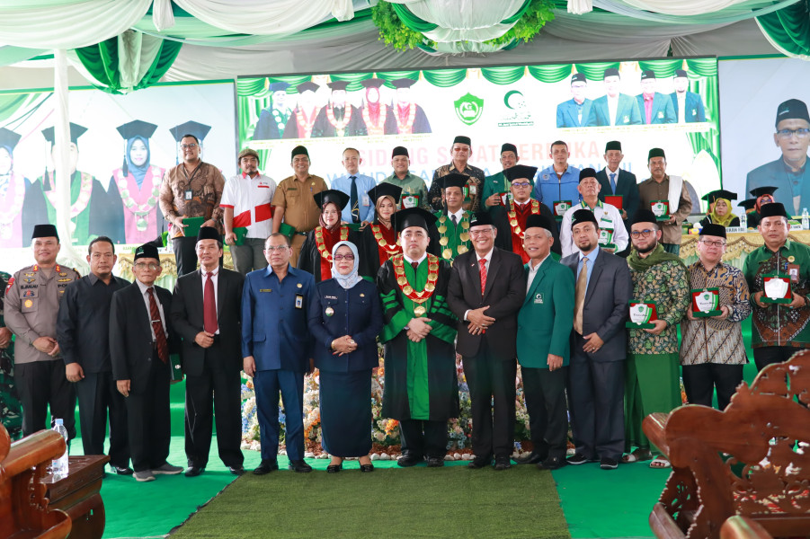 Wisuda Sarjana Univa, Plt Bupati : Semoga Ilmu Yang Didapatkan Dapat Bermanfaat Untuk Membangun Kabupaten Labuhanbatu