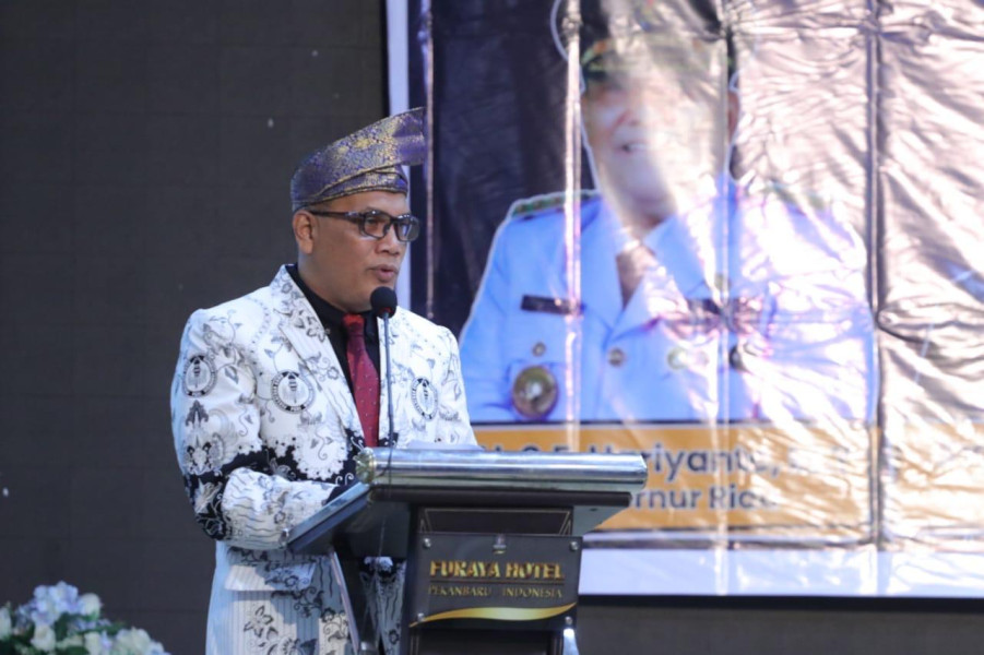 Aklamasi, Dr Adolf Bastian Nahkodai PGRI Riau Periode 2024-2029