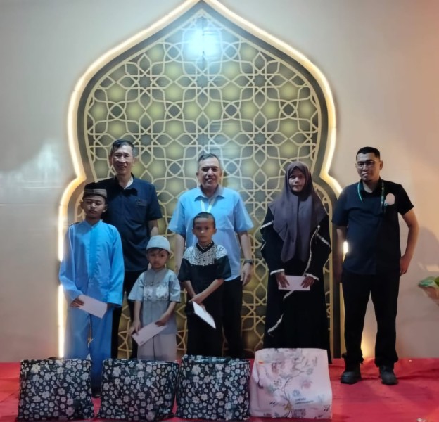 Apical Gelar Buka Puasa Bersama dan Santunan Anak Yatim di Dumai