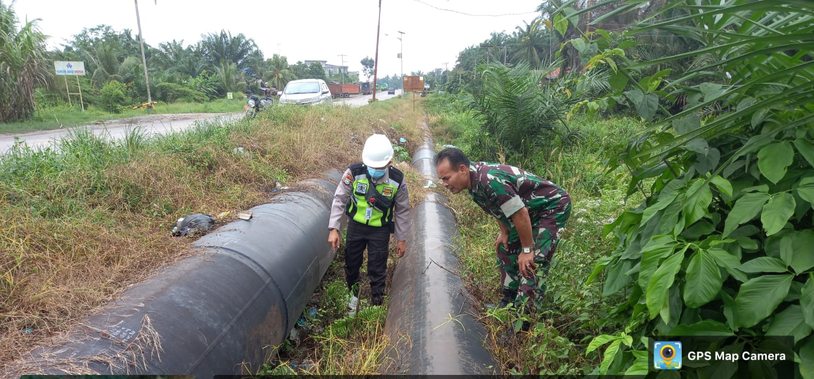 Babinsa dan Satuan Pengamanan PHR Laksanakan Patroli