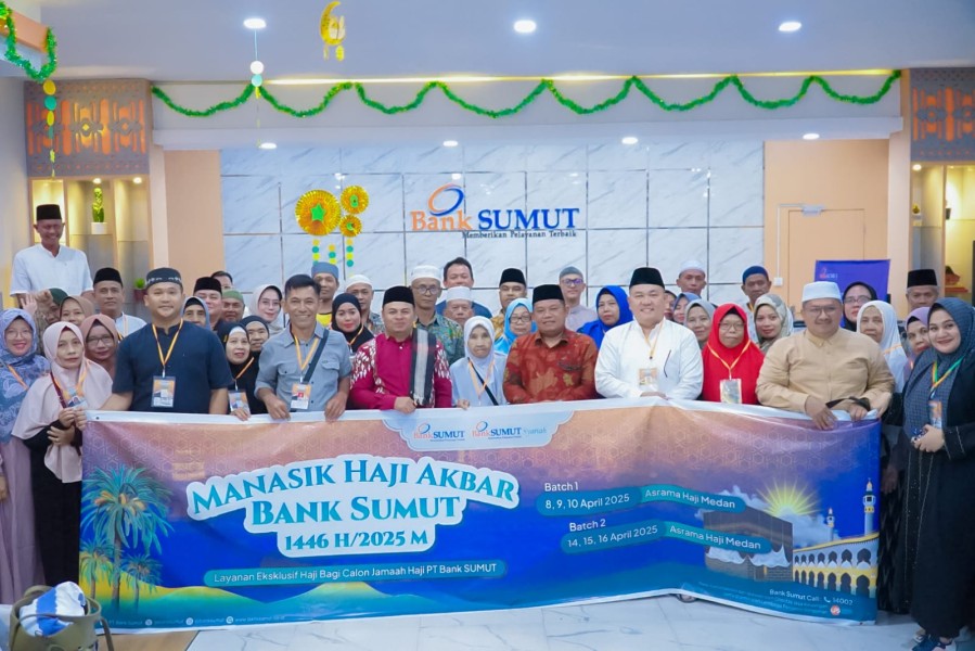 Wabup Labuhanbatu Lepas Jamaah Manasik Haji Akbar Bank Sumut Tahun 2025