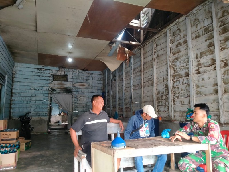Komsos Babinsa di Kampung Pancasila, Praka Y. Gulo Tekankan Pentingnya Pancasila