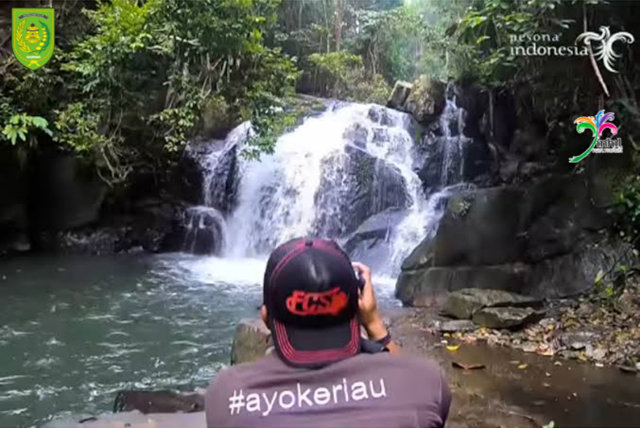 Pesona Alam Air terjun Tembulun Menderas Inhil