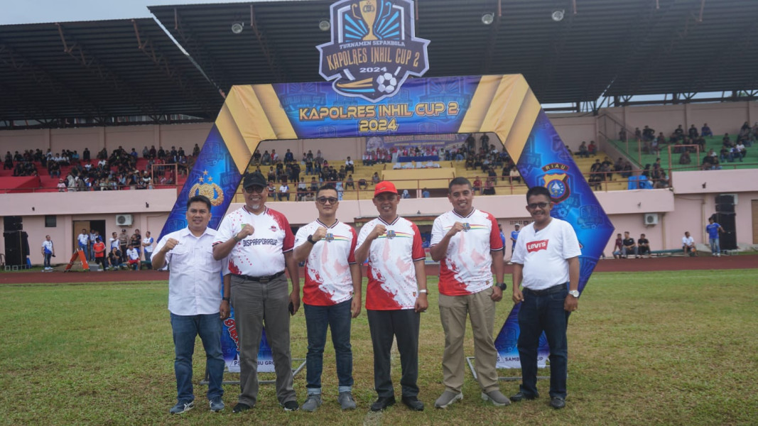 Pj Bupati Inhil H Herman Buka Turnament Sepak Bola Kapolres Cup II