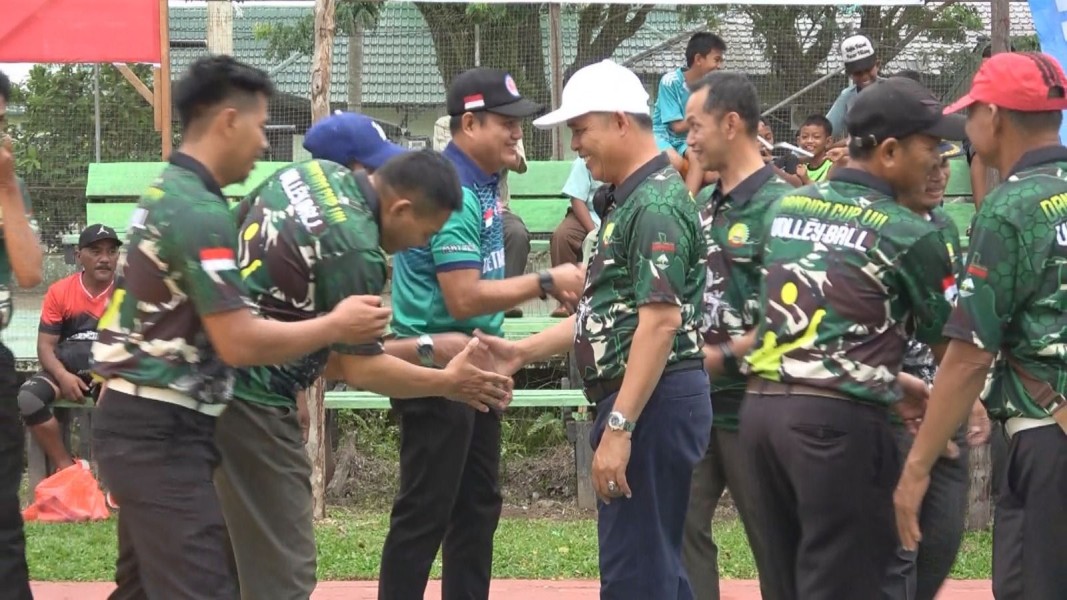 Herman Hadiri Pembukaan Semi Open Turnamen Bola Voli Putra Dandim 0314 Piala Inhil ke-7 Tahun 2025