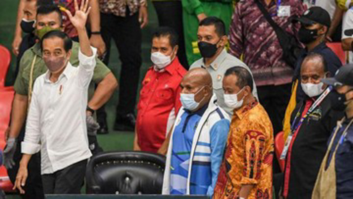 Jokowi Resmi Tutup Peparnas XVI Papua 2021