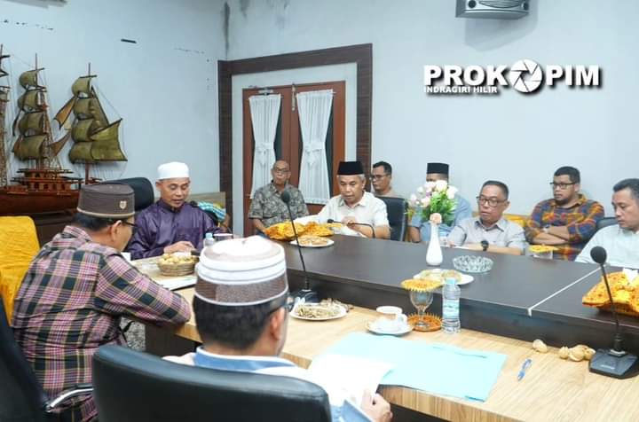 Masih dalam Suasana Hari Raya Idul Fitri 1445 H, Pj.Bupati Herman Pimpin Rapat Percepatan Pembangunan