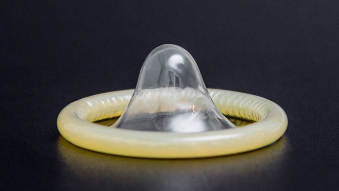 Kondom Tersangkut di Vagina? Begini Cara Mengatasinya