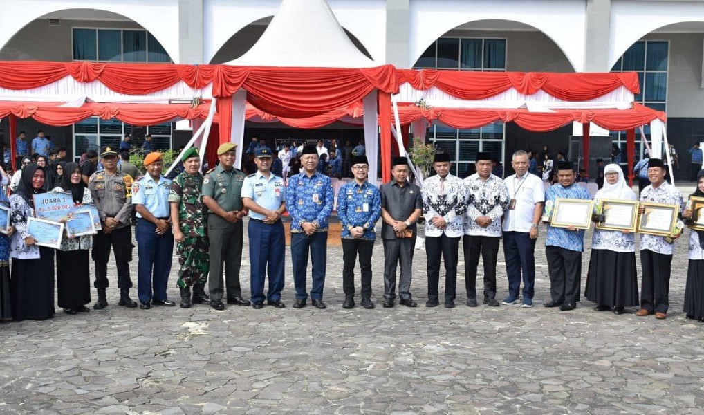 Ketua DPRD Pekanbaru Hadiri Upacara Hari Guru Nasional 2024