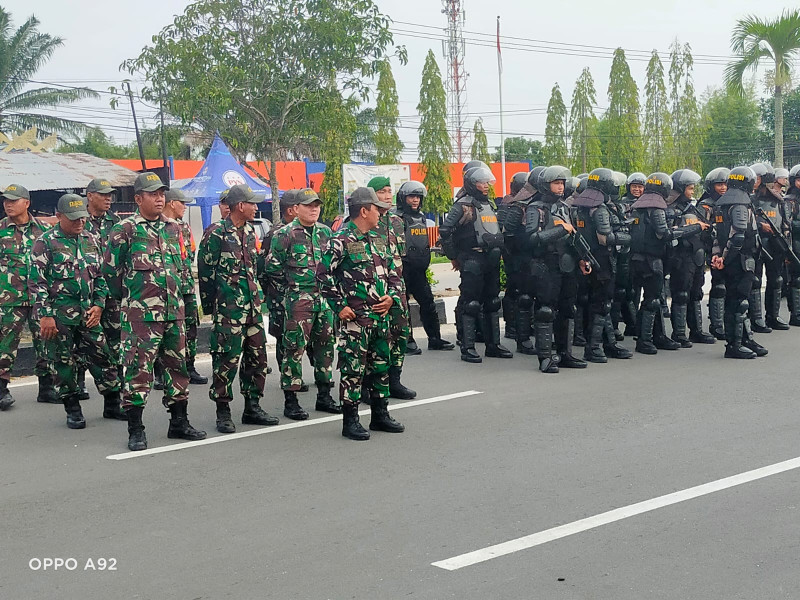 Kerahkan Water Conan dan Personil Penuh, Kodim 0320/Dumai Bersama Polres Dumai Siaga di Areal Kampoeng Kuliner