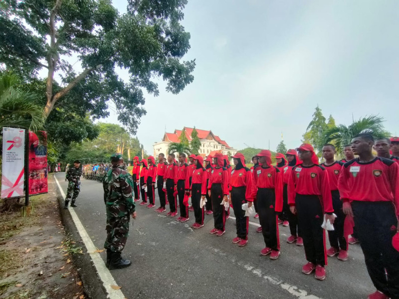 Paskibra Kota Dumai Dapatkan Pembekalan Dari Personil Kodim 0320/Dumai