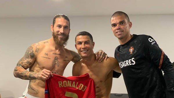 Langsung Reunian Sergio Ramos sama Cristiano Ronaldo