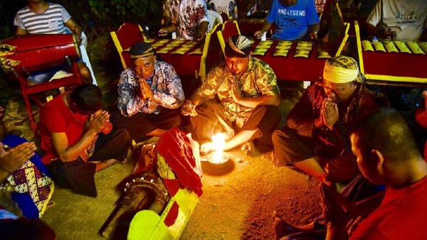 Tradisi Jawa di Suriname Digenggam Erat dan Dipertahankan