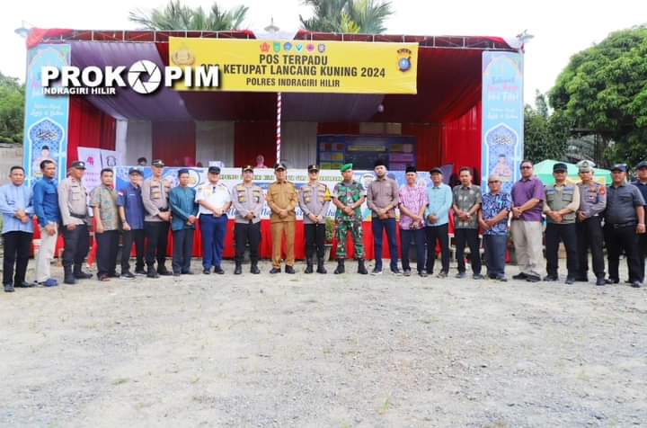 Pastikan kelancaran Arus Mudik, Pj.Bupati Inhil Herman Tinjau Posko Mudik Lebaran di perbatasan Riau - Jambi