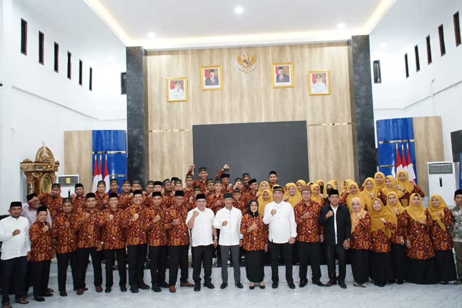 Plt Bupati Labuhanbatu Lepas Kafilah Mengikuti MTQ Tingkat Provinsi Sumatera Utara