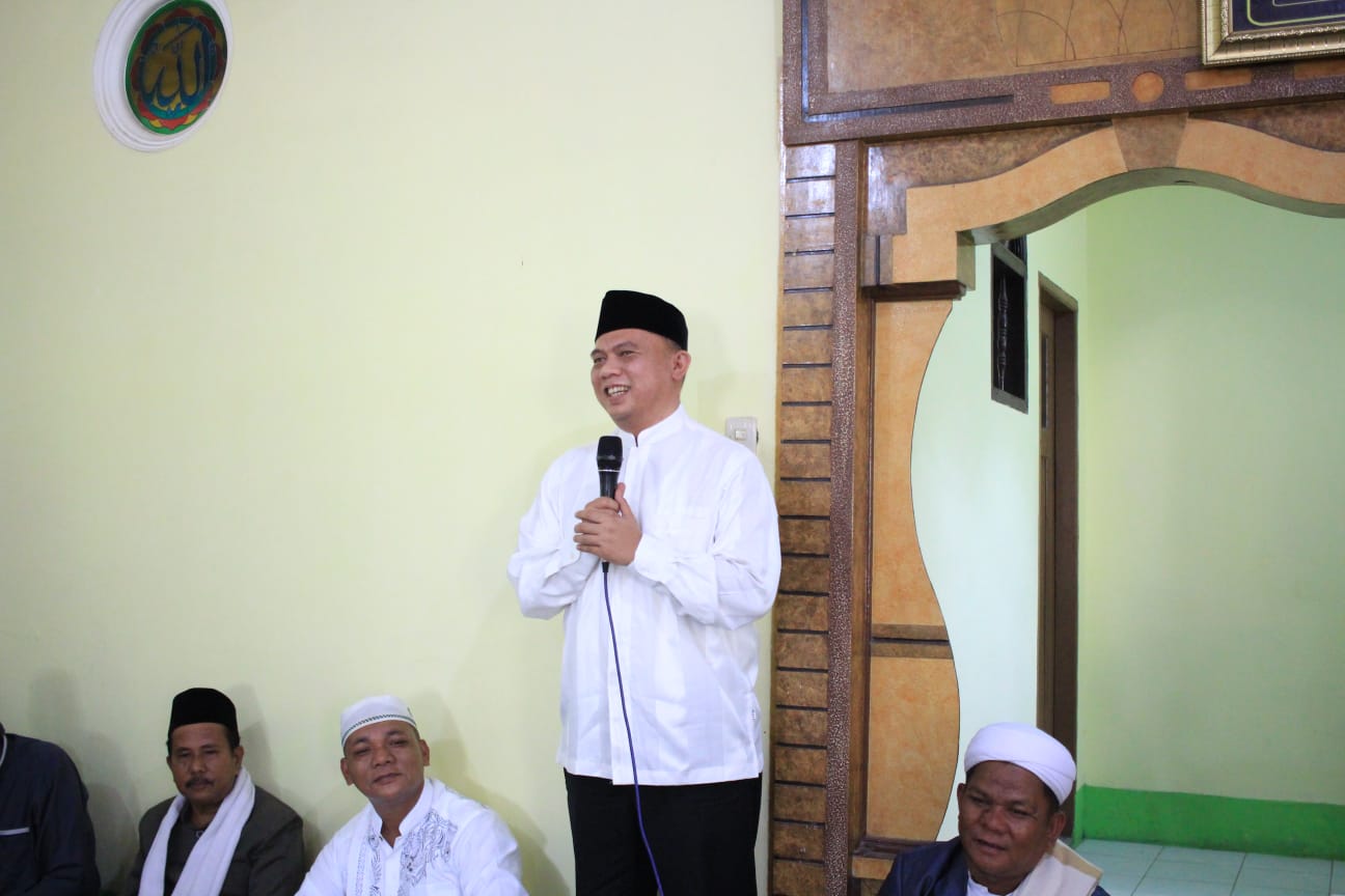 Safari Ramadhan, Forkopimda Labuhanbatu Berikan Bantuan Untuk 100 Masjid