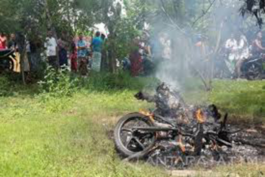 Seorang Pria Hangus Dibakar Massa karena Dicurigai Maling Motor