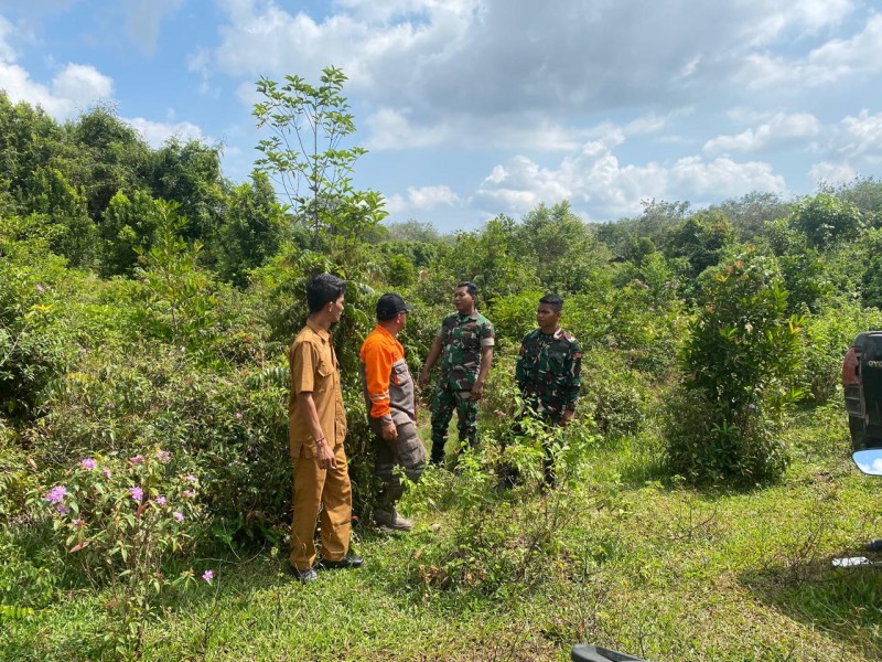 Koramil 06/Merbau Gandeng Warga Desa Mayang Sari untuk Cegah Karhutla