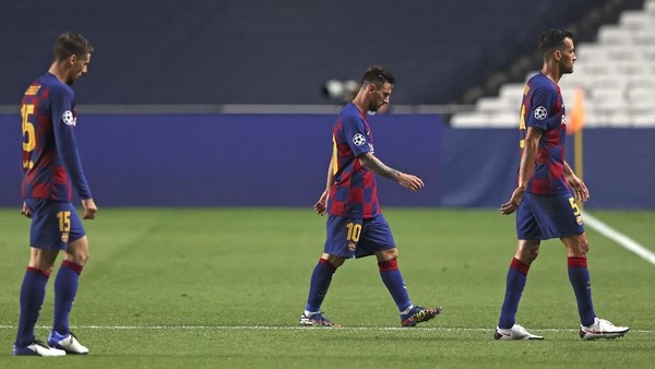 Riuh Umpatan dan Caci Maki, Hotel Lionel Messi vs Digeruduk Fans