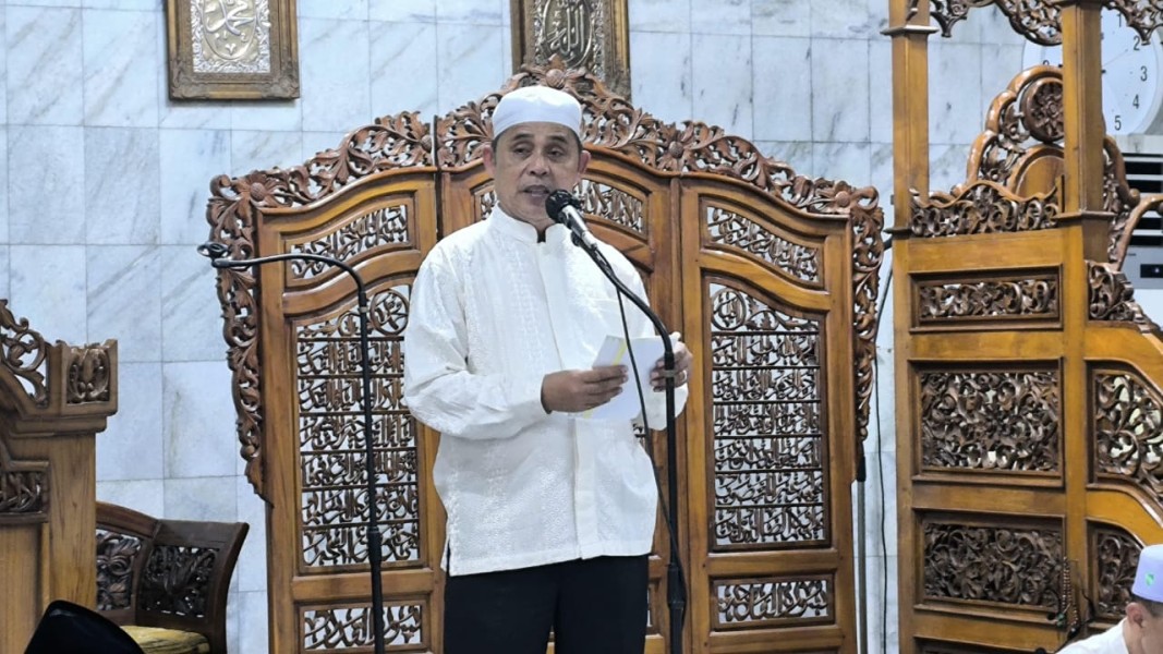Bupati Herman Hadiri Peralihan Tahun Baru Islam 1447 Hijriah Di Masjid Agung Al-Huda