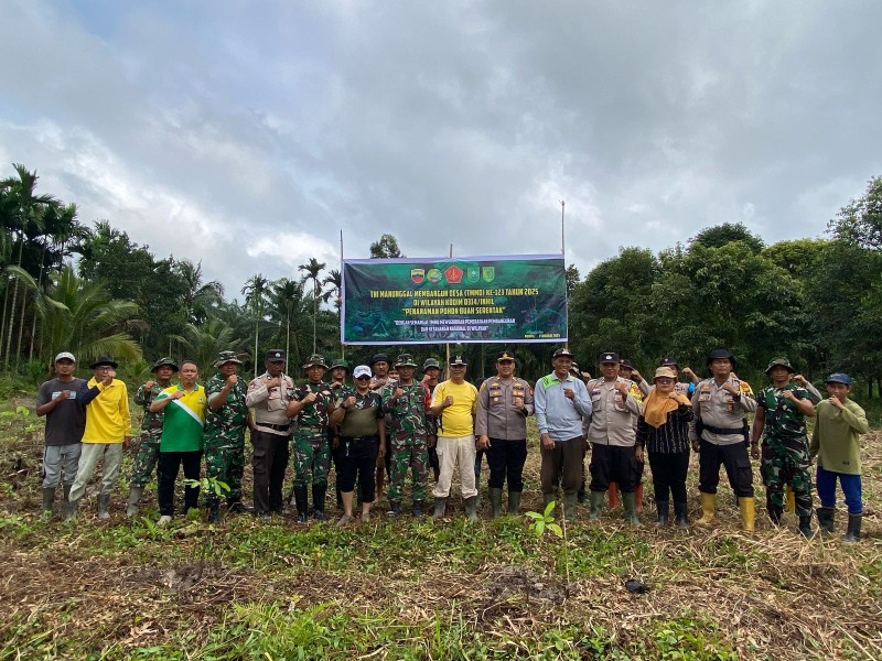 TMMD ke -123, Kodim 0314/Inhil Laksanakan Penanaman Pohon di Desa Mumpa