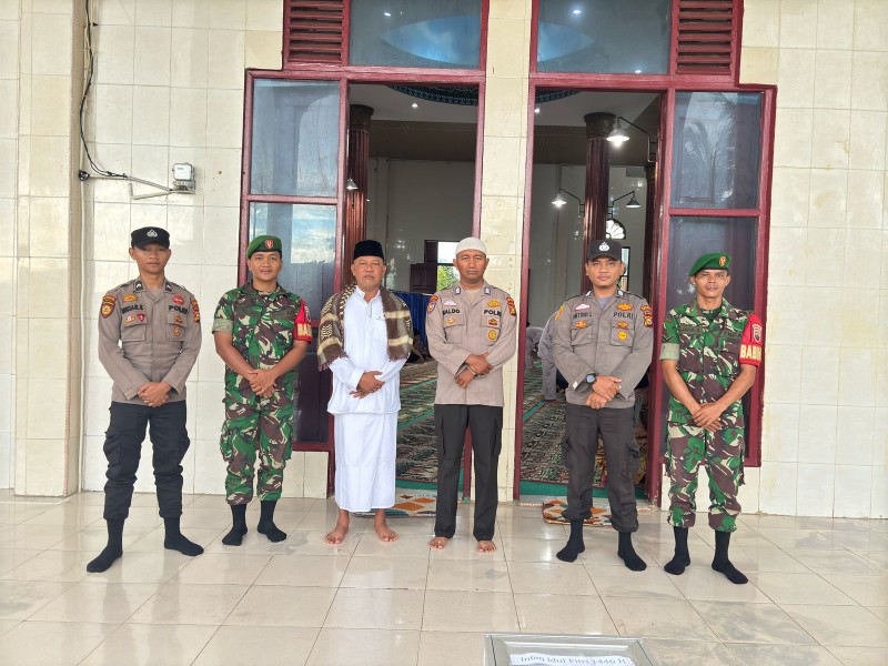 TNI-Polri Bersinergi Amankan Shalat Ied di Mesjid Baitul Naim dan Al Ihsan