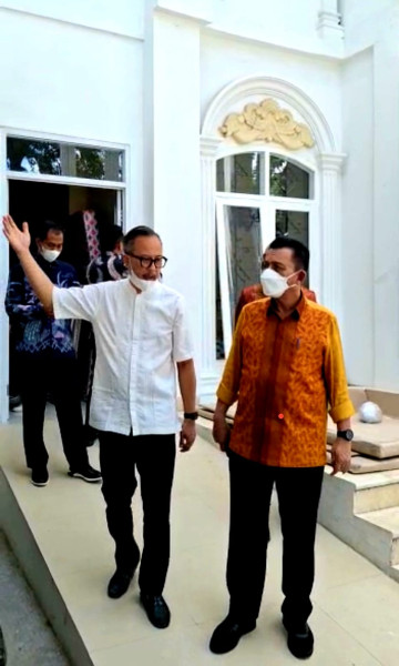 Akan Diresmikan Mei Mendatang, Gubernur Ansar Cek Progres Pengerjaan Rumah Singgah Jakarta