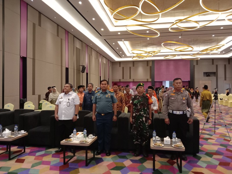 Sidang Senat Terbuka IAITF Dumai, Danramil Syuar Hendri Wakili Dandim 0320 Dumai