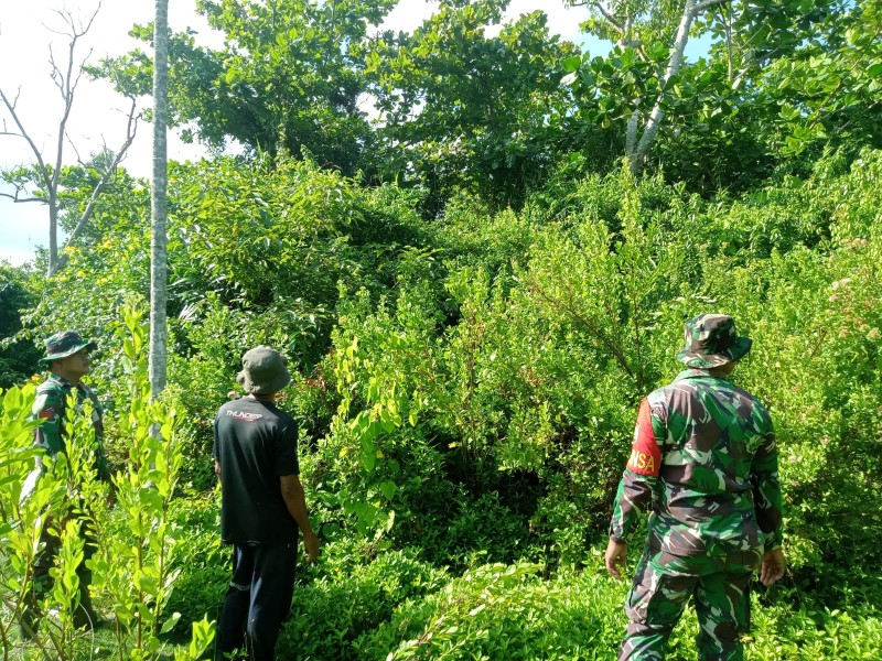 Babinsa Koramil 06/Merbau Perketat Patroli Karhutla di Desa Renak Dungun