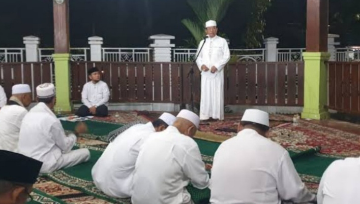 TEMBILAHAN LAKSANAKAN MALAM TAKBIRAN IDUL FITRI 1443 H BERSAMA BAPAK BUPATI INHIL DENGAN SEDERHANA