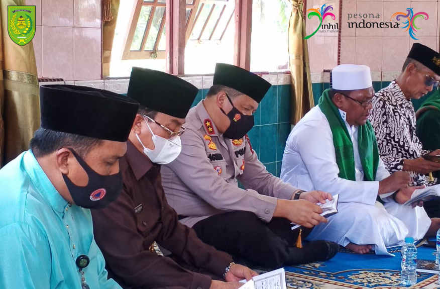 Makam Syekh Abdurrahman Siddiq Diziarahi Kapolda Riau