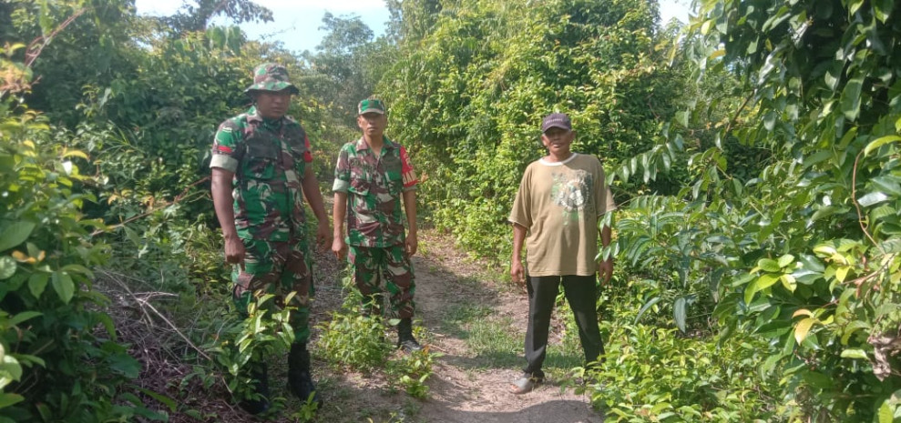 Giat Komsos Serta Patroli Oleh Babinsa Koramil 06 Merbau