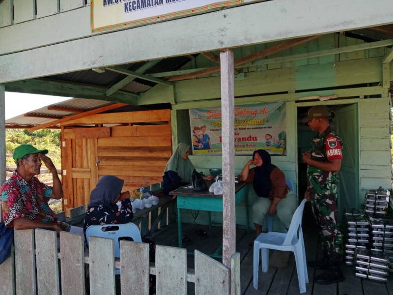 Komsos Babinsa di Merbau Perkuat Silaturahmi dan Semangat Persatuan Masyarakat