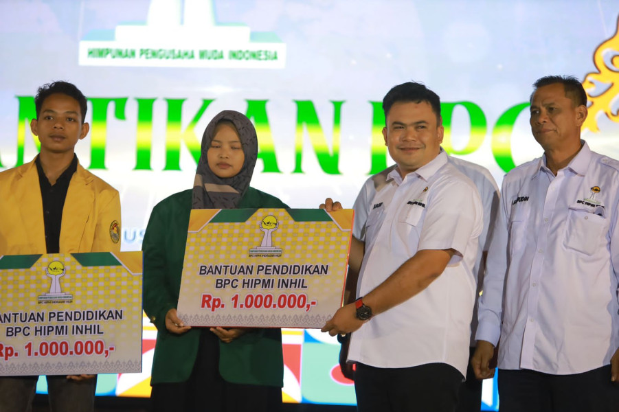 BPC Hipmi Inhil Beri Bantuan Pendidikan bagi Mahasiswa