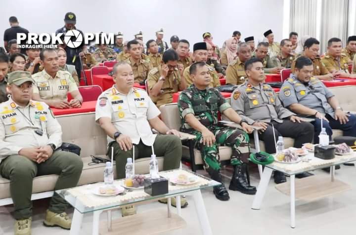 Bupati Wardan Buka Rapat Kerja Evaluasi Penegakan Perda/Perkada dan Satlinmas Inhil