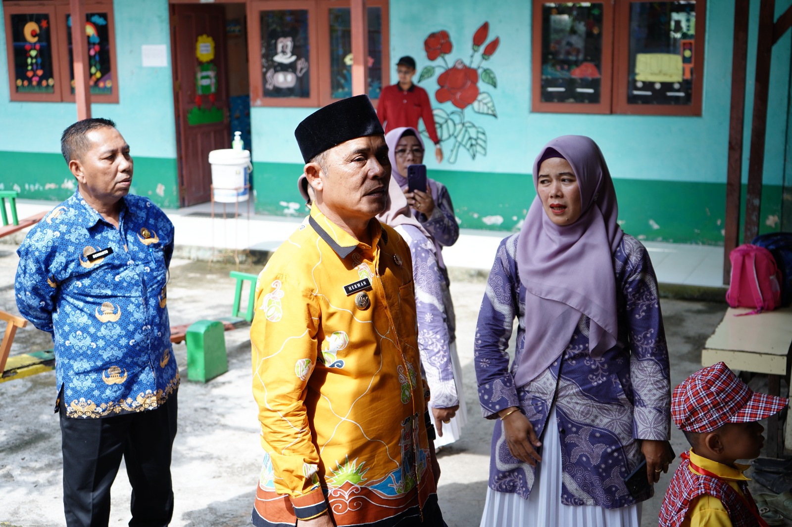 Bupati dan Bunda PAUD Inhil Tinjau MPLS di TK Pertiwi 1 Tembilahan, Soroti Kondisi Bangunan