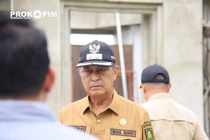 Wabup Inhil Tinjau Rehabilitasi Makam Syekh Abdurrahman Siddiq Saat Laksanakan Kunker Ke Desa Teluk Dalam