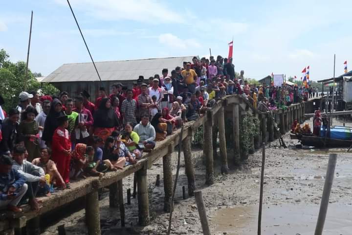 Bupati Inhil HM Wardan Buka Festival Menongkah di Desa Bekawan
