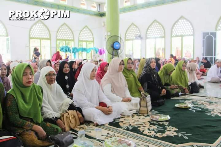 Bupati HM Wardan Sambangi Peringati Maulid Nabi Muhammad SAW 1444 H di Desa Tekulai Hilir