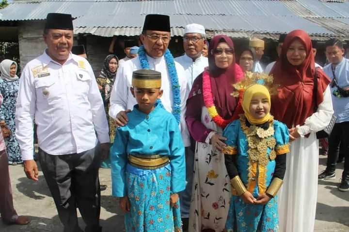 Saat Maulid Nabi di Desa Tanah Merah, Bupati HM Wardan Ajak Masyarakat Bersama-sama membangun Negeri