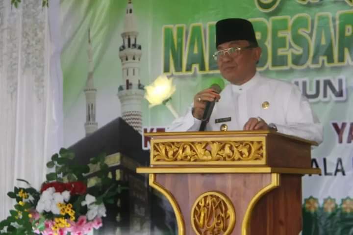 Saat Maulid Nabi di Desa Tanah Merah, Bupati HM Wardan Ajak Masyarakat Bersama-sama membangun Negeri